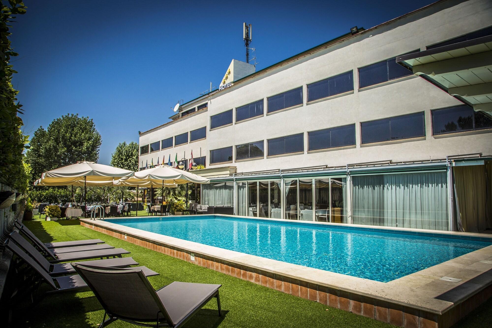Hotel Cristallo Relais, Sure Hotel Collection By Best Western Tivoli Zewnętrze zdjęcie